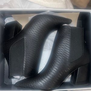 Snakeskin textured ankle booties never worn